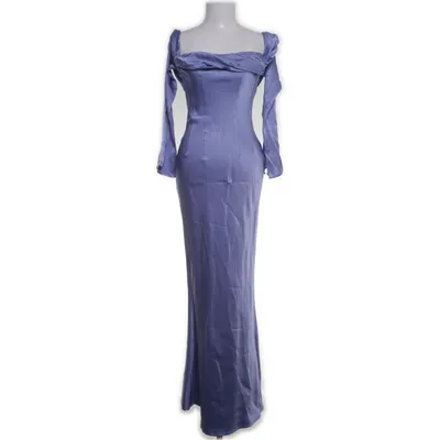 Aftonklänning (Lila) från Meshki Viskos