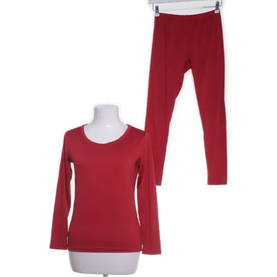 Base layer (Red) from Lapasa Polyester, Elastane