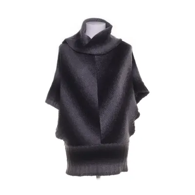 Poncho (Black, Gray) from Halens Acrylic
