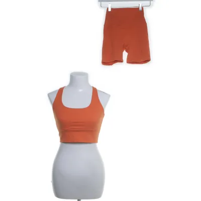 Sportswear set (Orange) from Exercere