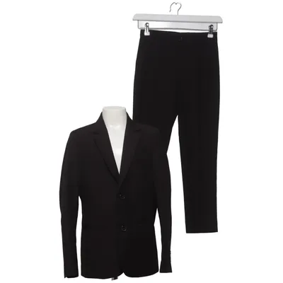 Suit (Black) from Designed in Sweden