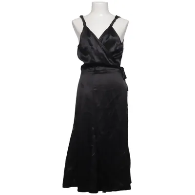 Wrap dress (Black) from Talking French Silk