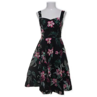 Långklänning (ALANI 50'S DRESS) från Hell Bunny