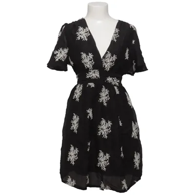 Dress (Black, White) from Guts & Gusto Cotton, Polyester
