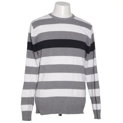 Tröja (Grå, Vit, Svart) från FSBN