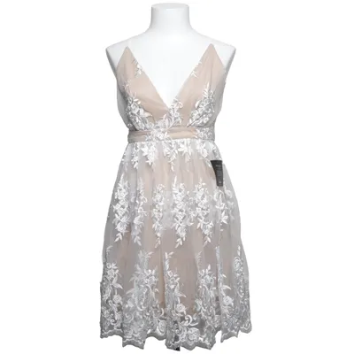 Cocktailklänning (Beige, Vit) från Lulus Polyester