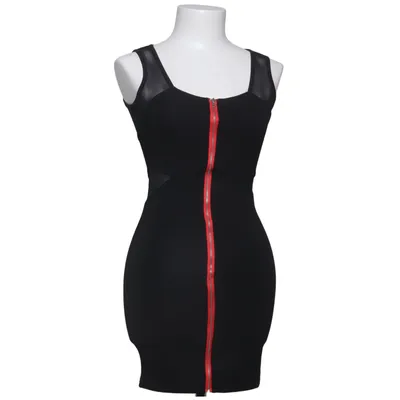 Robe (Noir) de Amisu