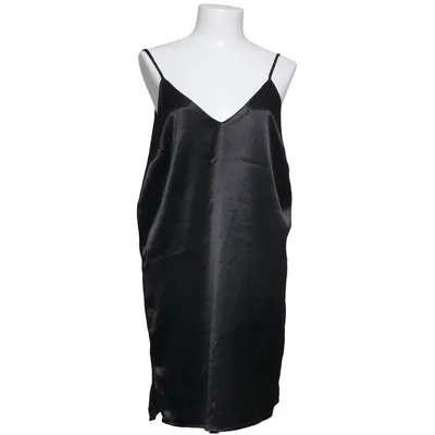 Slip (Black) from Honey Punch Polyester