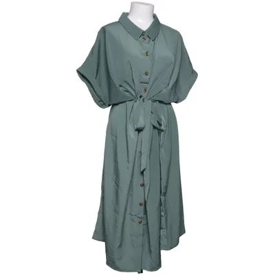 Shirt dress (Green) from ONLY Carmakoma Recycled polyester