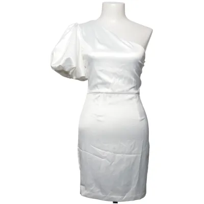 Robe (Blanc) de Boohoo Polyester