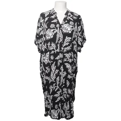 Kjole (Sort, Hvid) fra XLNT by KappAhl Viscose