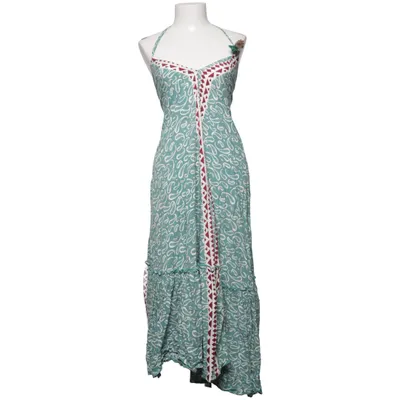 Halterneckklänning (SP41650FN) från Fashion Nova Viskos