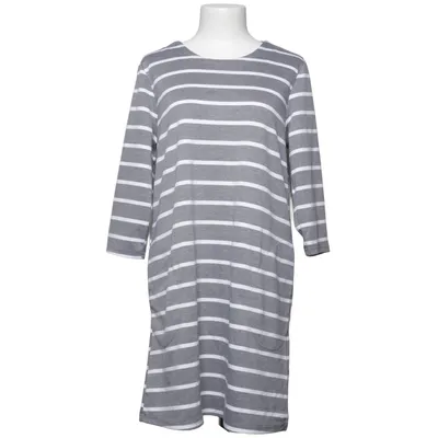 Kjole (Grå, Hvid) fra Pola Elastan, Polyester, Viscose