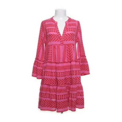 Klänning (Rosa, Röd) från Devotion