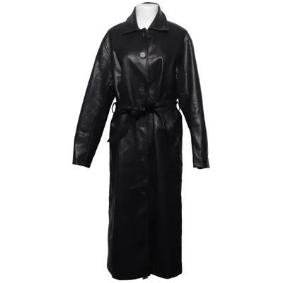 Coat (Black) from Reserved Polyester