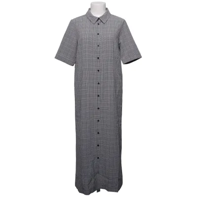 Robe chemise (Noir, Blanc) de UNQ