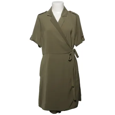 Robe portefeuille (Vert) de Object Polyester