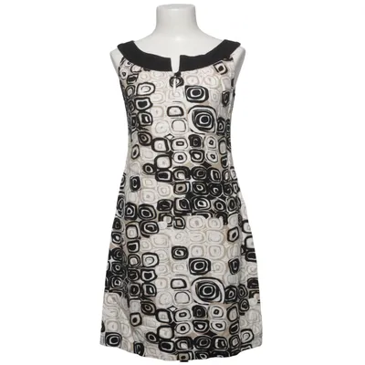 Robe (Noir, Blanc, Beige) de Grey Wolf Lin, Viscose