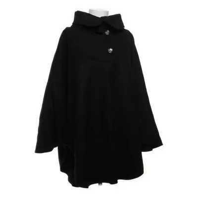 Cape (Svart) från Emma och Malena Viskos, Ull