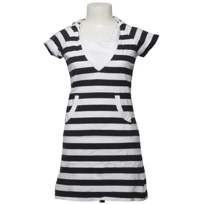Robe (Noir, Blanc) de AIIZ