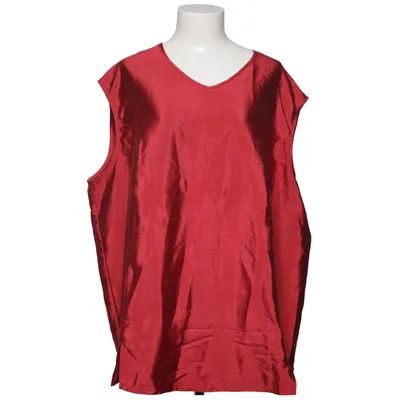 Top (Red) from THEA 42 plus Polyester