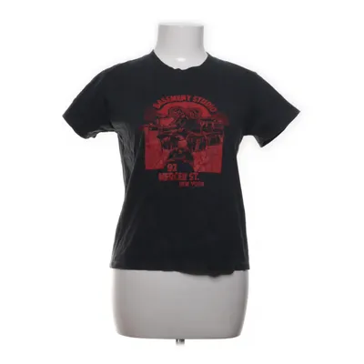 T-shirt (Svart, Röd) från John Galt