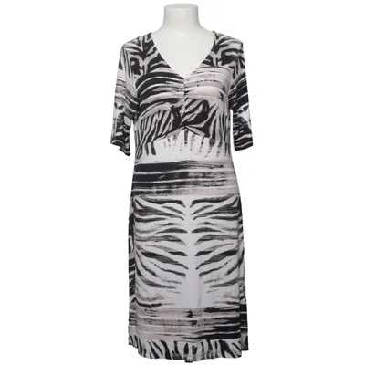 Robe (Noir, Blanc, Beige) de Lena