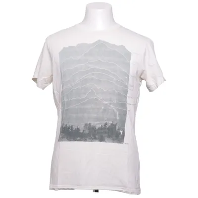 T-shirt (Above Sea Level) from Threadless Cotton