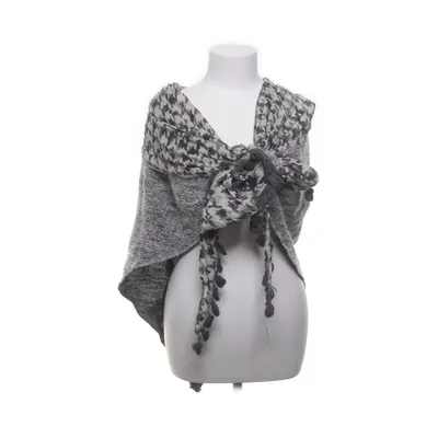 Shawl (Gray, Black, White) from Yippie Hippie