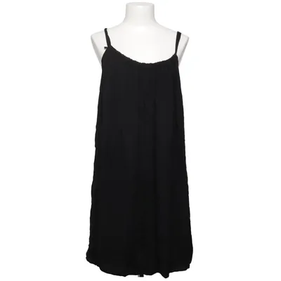 Kjole (Sort) fra Oxxyzen Viscose