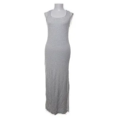 Maxi dress (White, Black) from Amazon Essentials Elastane, Viscose