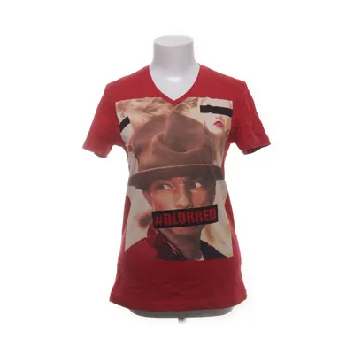 T-shirt (Red) from Celebrity Icons Cotton
