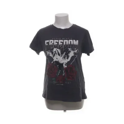 T-shirt (Grå, Röd, Vit) från Stradivarius Bomull