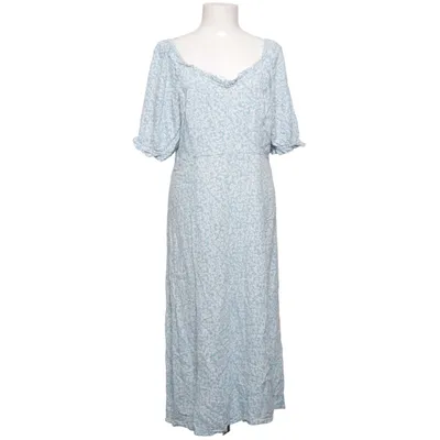 Klänning (Yastelli 2/4 Midi Dress) från YAS Viskos