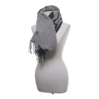 Halsduk (HS1034) från Hést