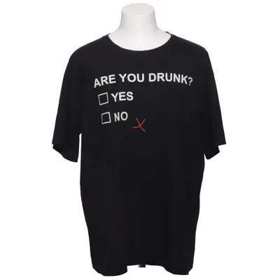 T-shirt (Schwarz) von Unfledged Baumwolle