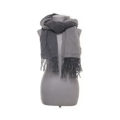 Scarf (Gray, Black) from Club Monaco