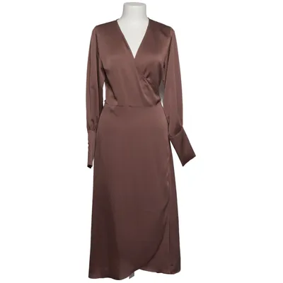 Slå-om-kjole (Brun) fra Neo Noir Polyester