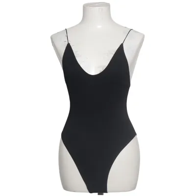 Body (Svart) från Urban Outfitters