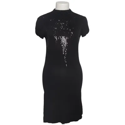 Robe (Noir) de Angelina