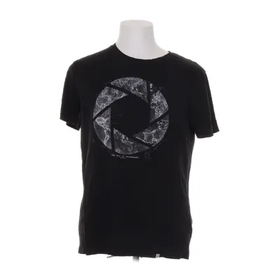 T-shirt (Svart) från Wituka