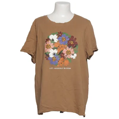 T-shirt (Carmaeve Ss Reg Tee Jrs) från ONLY Carmakoma Bomull