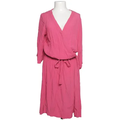 Slå-om-kjole (Pink) fra Up2Fashion Viscose