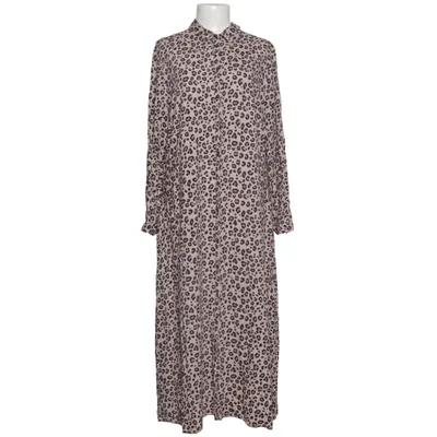 Robe chemise (Beige, Noir) de Emilia Lay