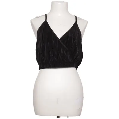 Crop top (Black) from Nude
