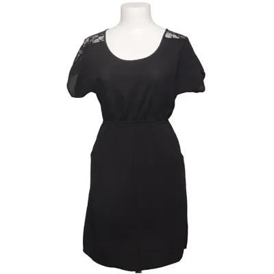 Klänning (Svart) från Rue21 Polyester