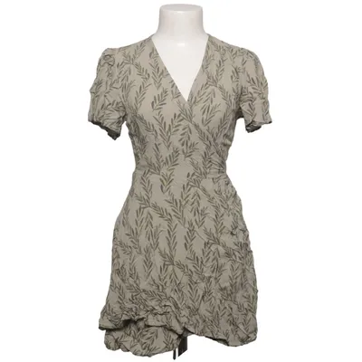 Wickelkleid (Grün) von Camille Botten x NA-KD Viskose