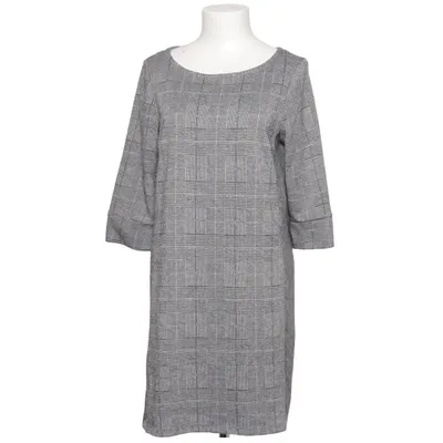 Klänning (Grå, Svart, Vit) från Minttu Bomull, Elastan, Polyester, Viskos