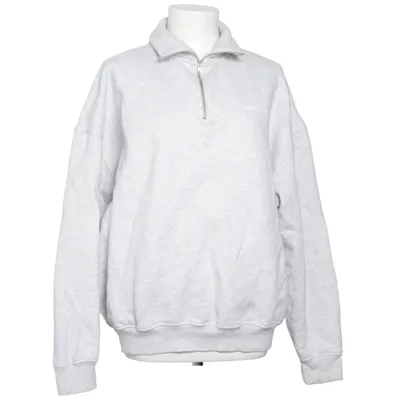 Collegetröja (Grå) från Sisterly Tribe