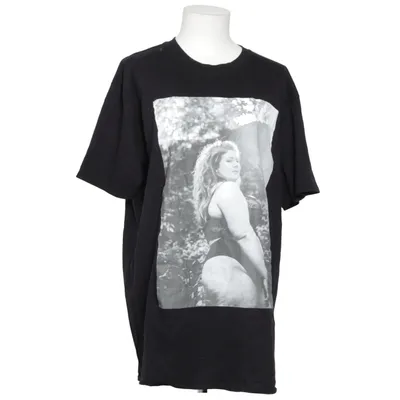 T-shirt (Svart) från Lindamarienilsson